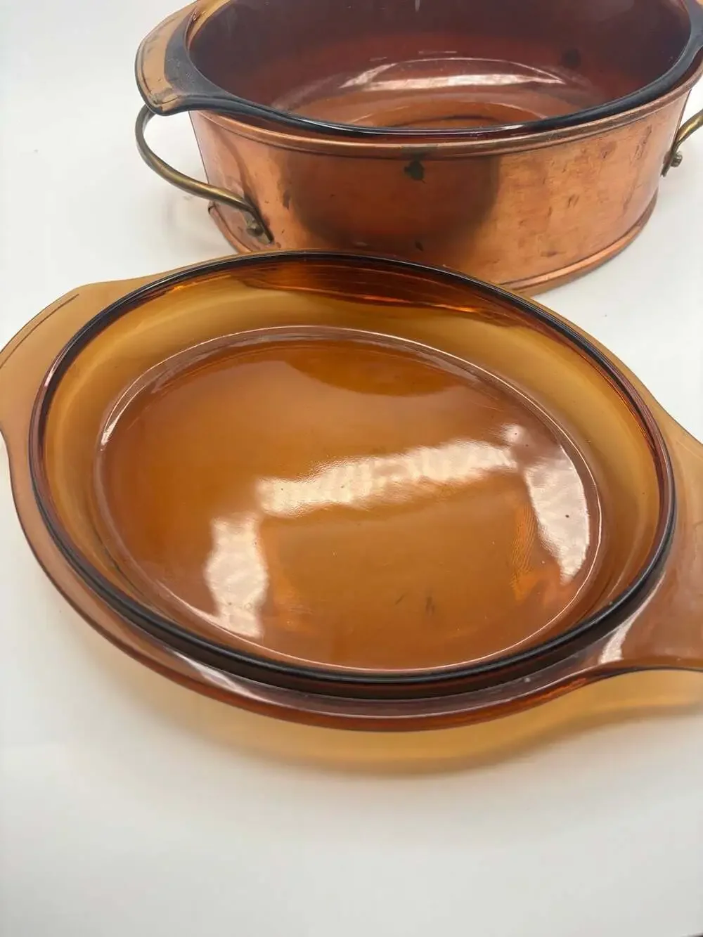 Vintage Anchor Hocking Amber Casserole Dish in Copper Serving Cradle MCM